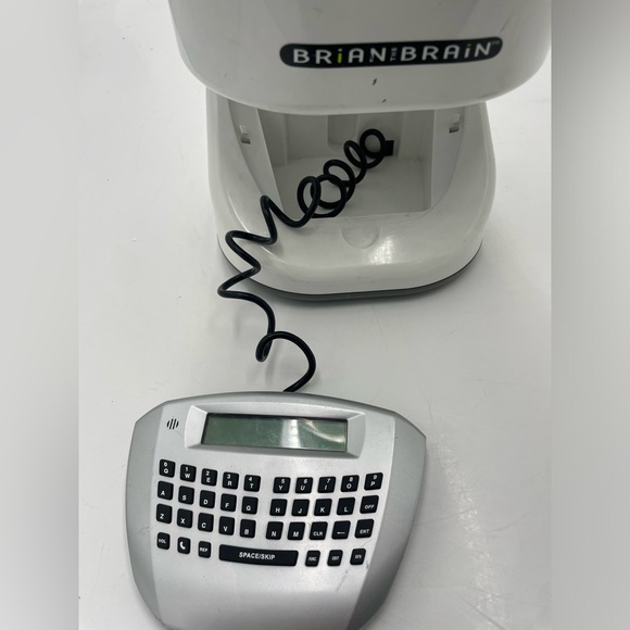 BRIAN THE BRAIN MEGA Brands 2007 Interactive Moving Talking Toy Robot Head RARE. - Picture 6 of 12